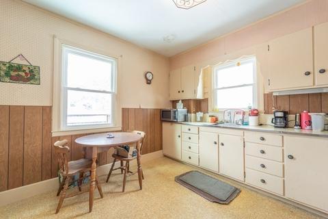 53 Davidson Rd, Worcester, MA 01605 photo 6