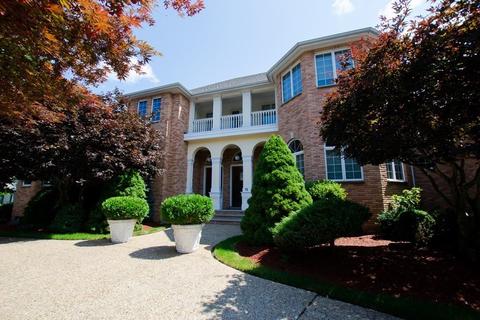 12 Cherokee Rd, Canton, MA 02021 photo 1
