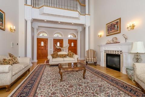 12 Cherokee Rd, Canton, MA 02021 photo 8