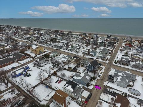 9 Warren St, Hull, MA 02045 photo 2