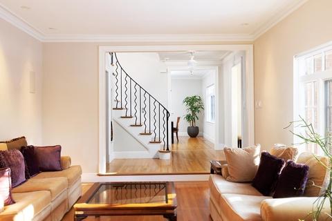25 Royal Rd, Brookline, MA 02445 photo 3