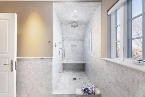 25 Royal Rd, Brookline, MA 02445 photo 12
