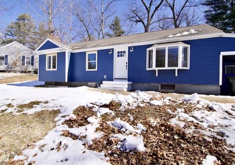 113 Kerry Dr, Springfield, MA 01118 photo 2