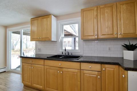 113 Kerry Dr, Springfield, MA 01118 photo 4
