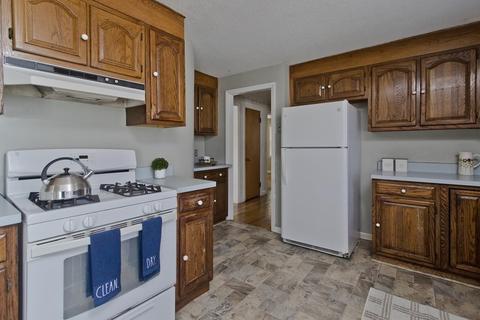 72 Kipling St, Springfield, MA 01118 photo 9