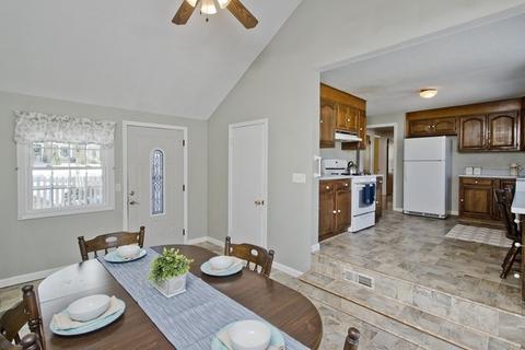 72 Kipling St, Springfield, MA 01118 photo 4