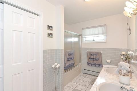197 Bush St, Fall River, MA 02724 photo 15