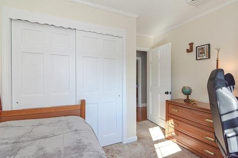 197 Bush St, Fall River, MA 02724 photo 18