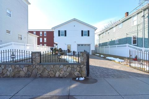 197 Bush St, Fall River, MA 02724 photo 39