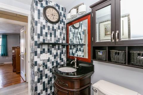 48 Bamforth Rd, Springfield, MA 01118 photo 14