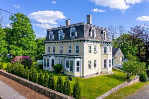 128 Main St, Upton, MA 01568 photo 1