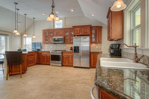 128 Main St, Upton, MA 01568 photo 3