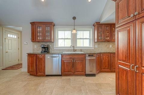 128 Main St, Upton, MA 01568 photo 7