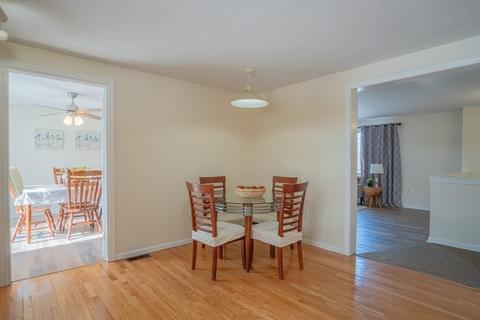 290 Pleasant St, Marblehead, MA 01945 photo 14