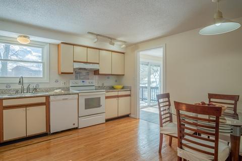 290 Pleasant St, Marblehead, MA 01945 photo 15