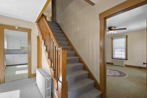 46 Harvard St, Gardner, MA 01440 photo 5