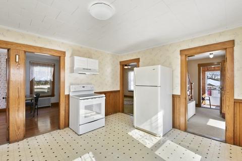 46 Harvard St, Gardner, MA 01440 photo 10