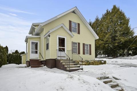 46 Harvard St, Gardner, MA 01440 photo 2