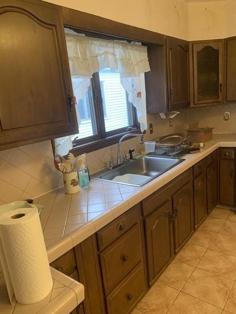 24 Spring St, Everett, MA 02149 photo 3