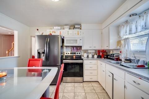1239 Page Blvd, Springfield, MA 01104 photo 9