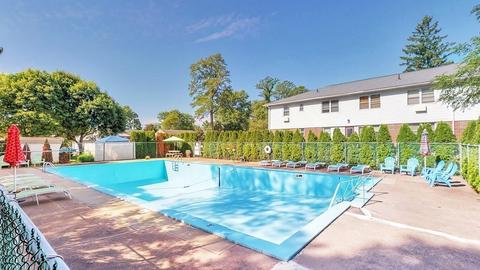 111 Colonial Cir #D, Chicopee, MA 01020 photo 4