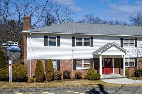 111 Colonial Cir #D, Chicopee, MA 01020 photo 2