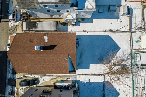 298 Division St, Fall River, MA 02721 photo 5