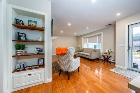 15 Surf Dr, Mashpee, MA 02649 photo 2