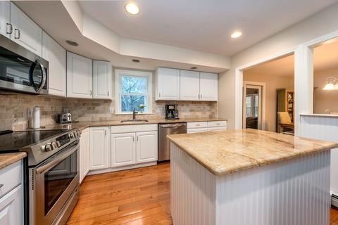 15 Surf Dr, Mashpee, MA 02649 photo 6