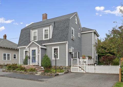 8 Pierce St, Marblehead, MA 01945 photo 1
