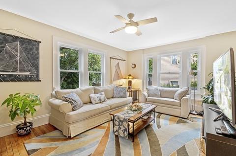 8 Pierce St, Marblehead, MA 01945 photo 14