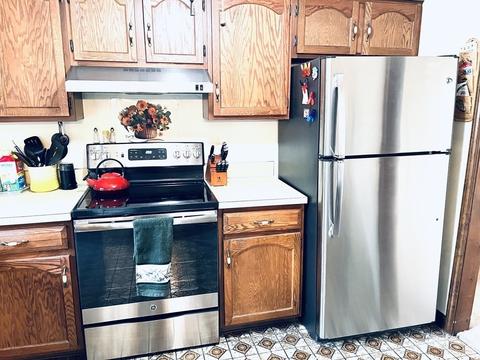 472 Bullock St, Fall River, MA 02720 photo 14