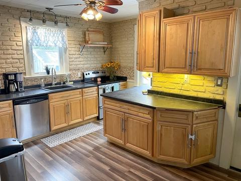 41 E High St, Avon, MA 02322 photo 7