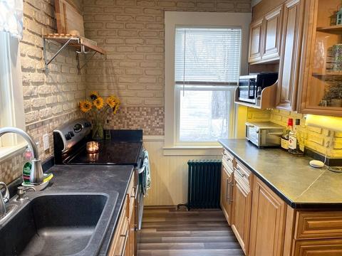 41 E High St, Avon, MA 02322 photo 9