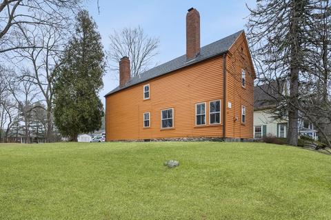 19 Centre St, Danvers, MA 01923 photo 4