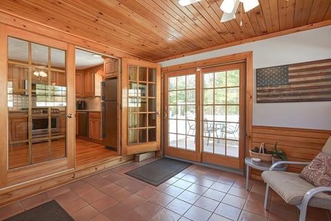 36 Forest St, Franklin, MA 02038 photo 9