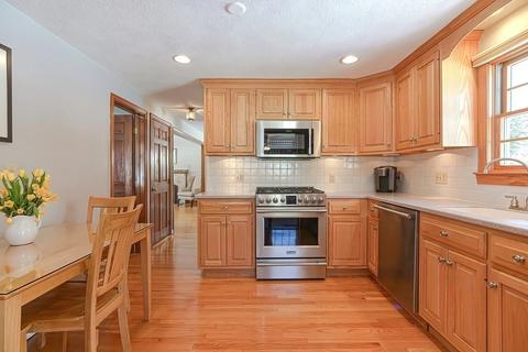 36 Forest St, Franklin, MA 02038 photo 13