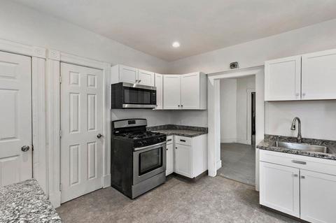 41 Forest St, Springfield, MA 01108 photo 8