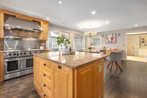 23 Lynn Rd, Needham, MA 02494 photo 15