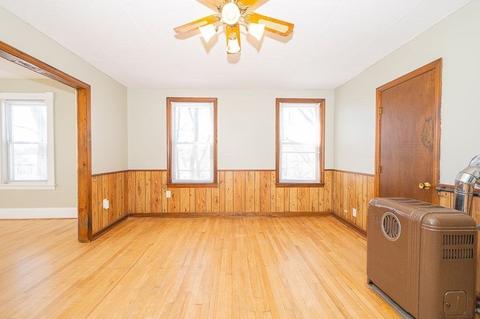2 Hale St, Worcester, MA 01604 photo 23