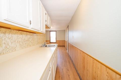 2 Hale St, Worcester, MA 01604 photo 6