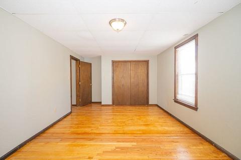 2 Hale St, Worcester, MA 01604 photo 15