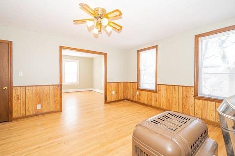 2 Hale St, Worcester, MA 01604 photo 21