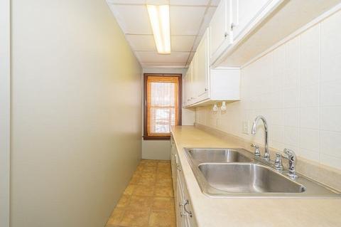 2 Hale St, Worcester, MA 01604 photo 20