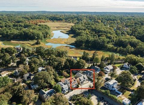 19 Green St, Hingham, MA 02043 photo 3