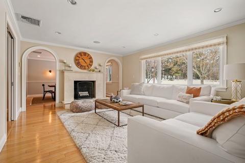 8 Eastham Rd, Newton, MA 02459 photo 3