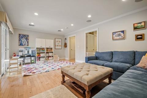 8 Eastham Rd, Newton, MA 02459 photo 18
