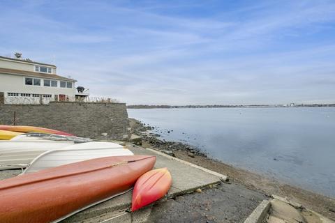112 Jersey St, Marblehead, MA 01945 photo 27