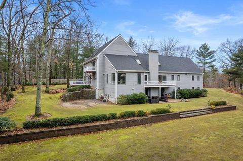 468 Elm St E, Raynham, MA 02767 photo 34