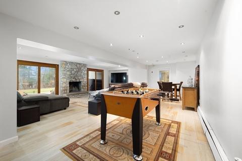 468 Elm St E, Raynham, MA 02767 photo 28